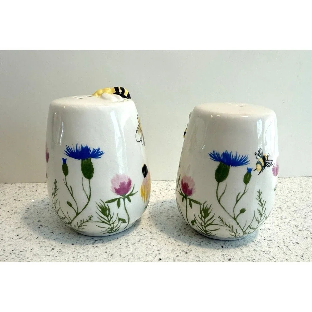 Spring Bumblebee Bee Flower Salt and Pepper Shakers Set Colorful Ceramic